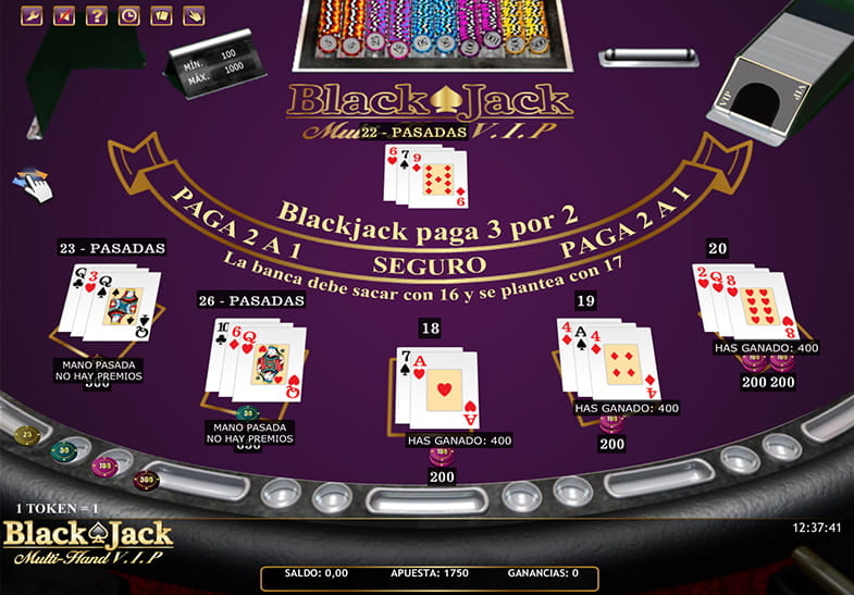 Tapete del Blackjack Multi-Hand VIP con las 5 manos descubiertas y los resultados mostrados junto con las ganancias de cada mano.