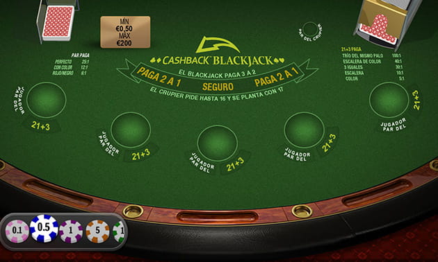 Mesa de Cashback blackjack de Playtech al iniciar la ronda.