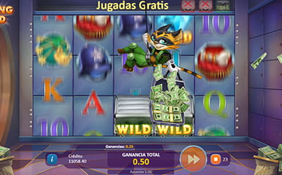 Ronda de jugadas gratis con un comodín deslizante en la tragaperras Claws vs. Paws de Playson.