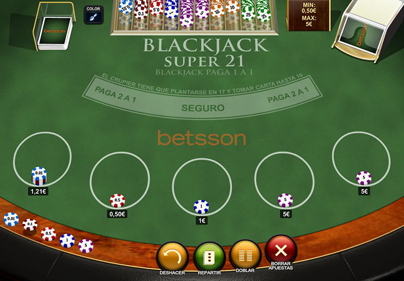Tapete del juego de mesa Blackjack Super 21 después de realizar las apuestas y antes del reparto de cartas.