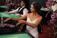 croupier de roulette en direct