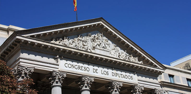 Le Palais des Cortes à Madrid.